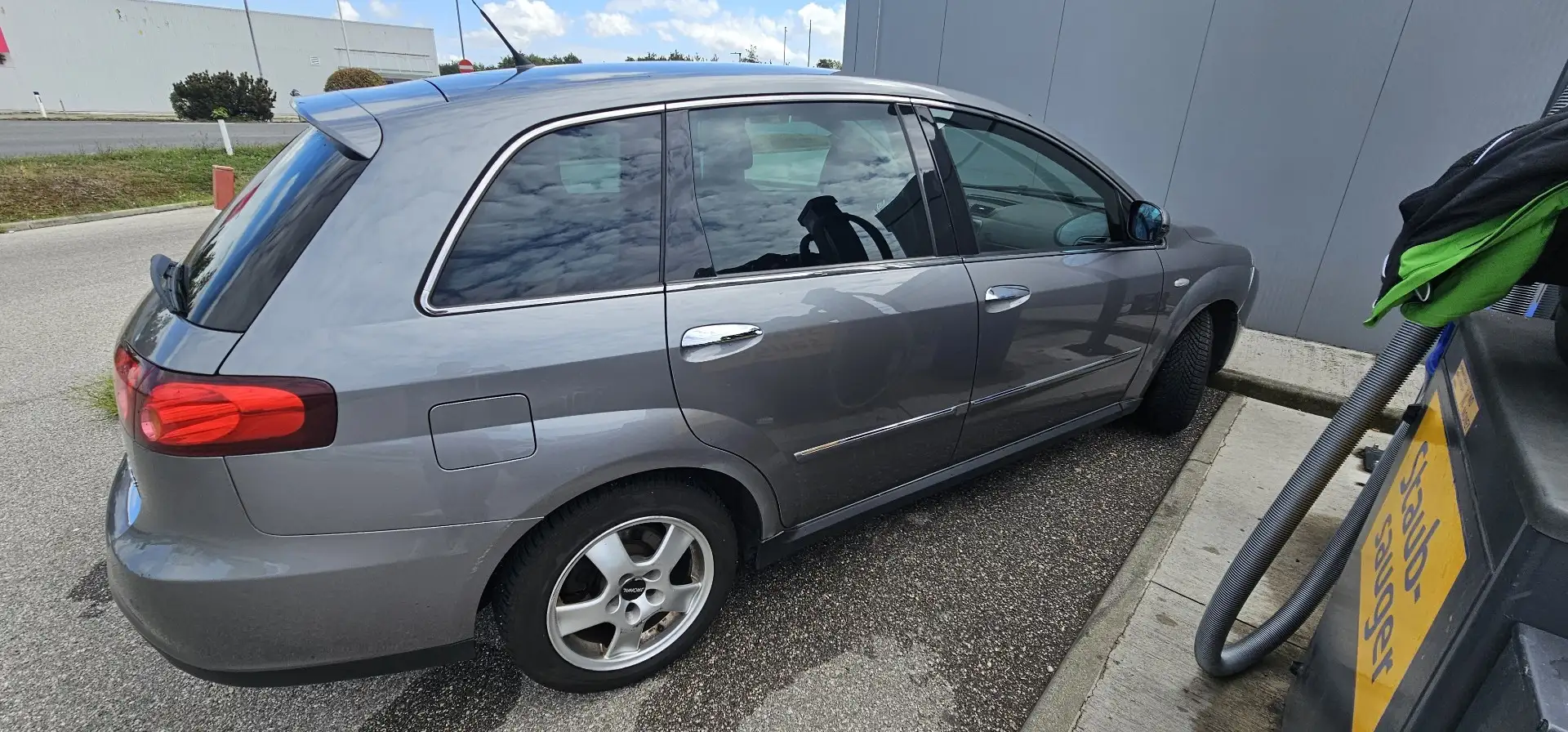 Fiat Croma 1,9 JTD Multijet 150 Emotion Aut. - 2