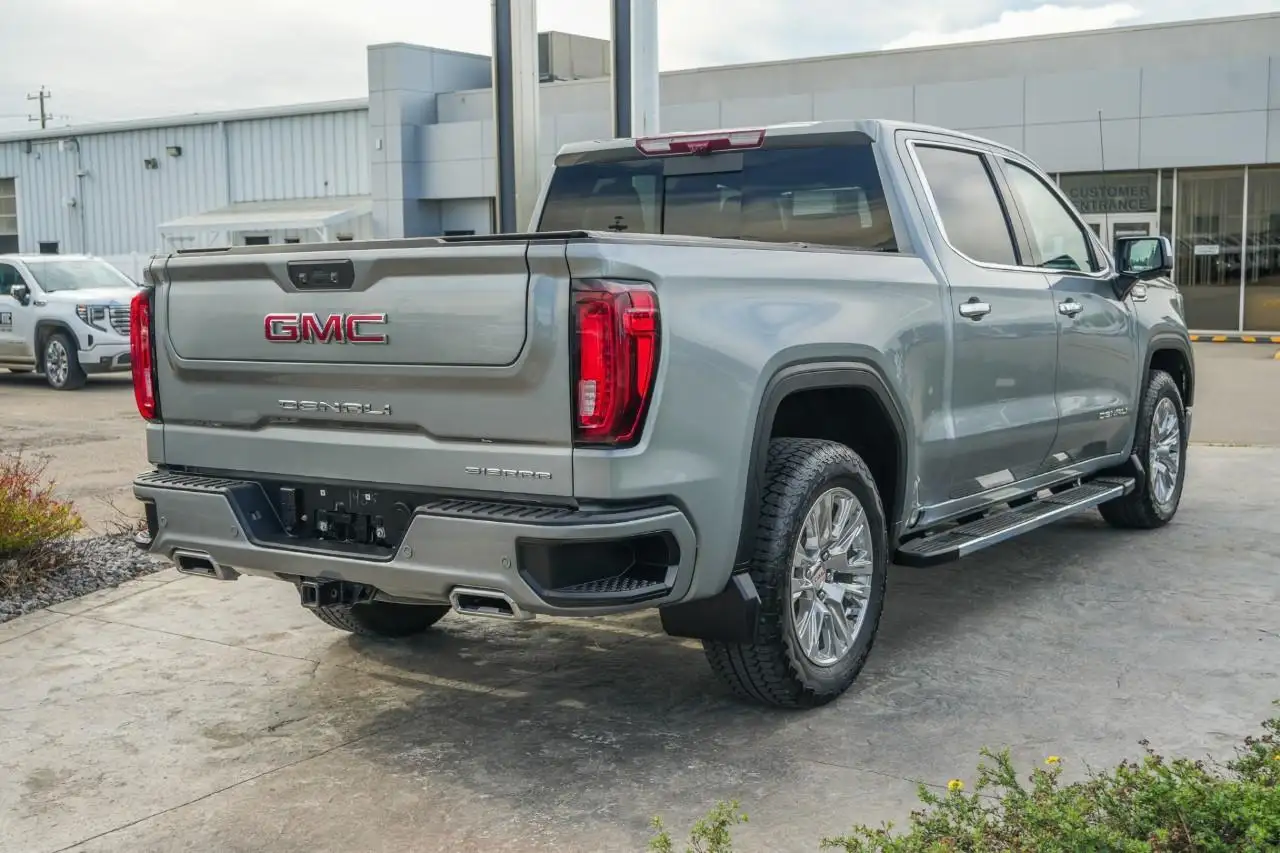 GMC Sierra 1500 снимка GMC Sierra 1500