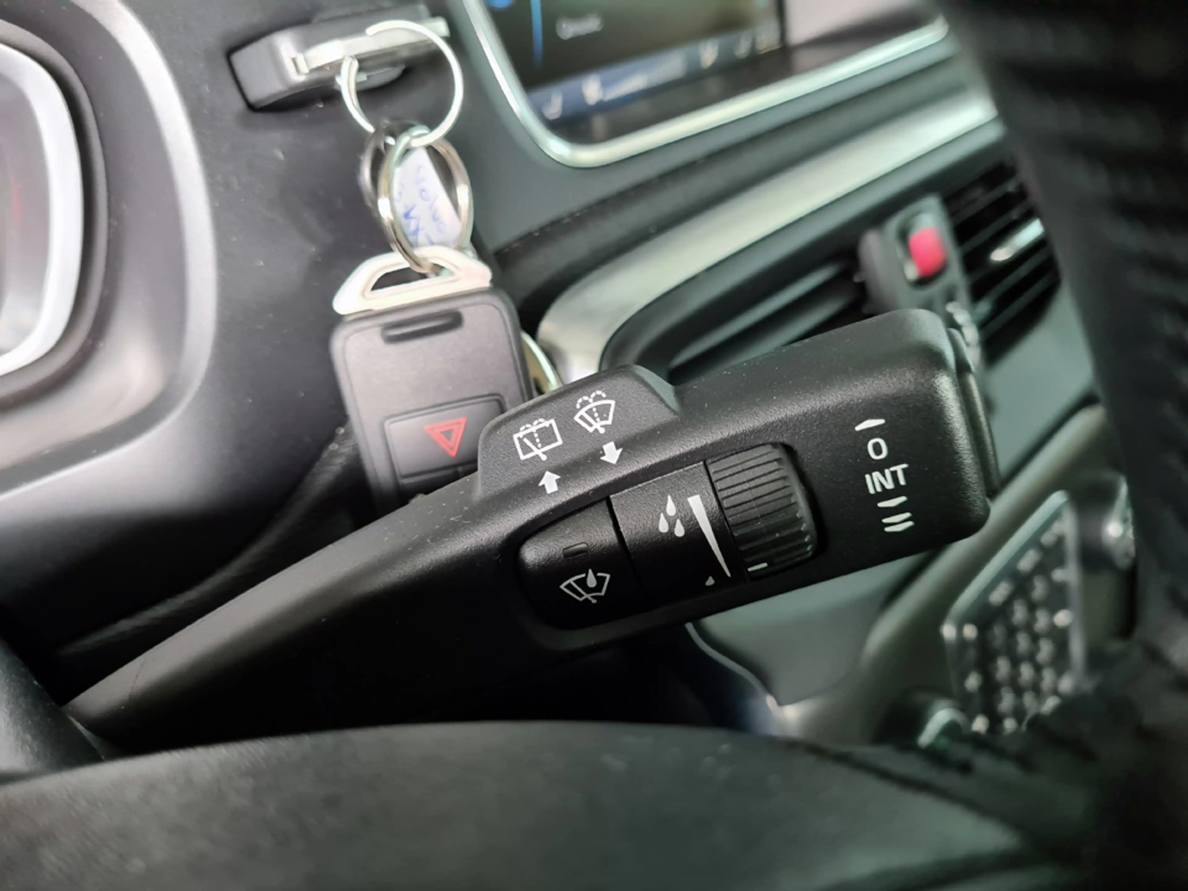 Volvo V40 1.6 T4 Momentum 180pk /Stoelverwarming/Bluetooth/p — photo 19