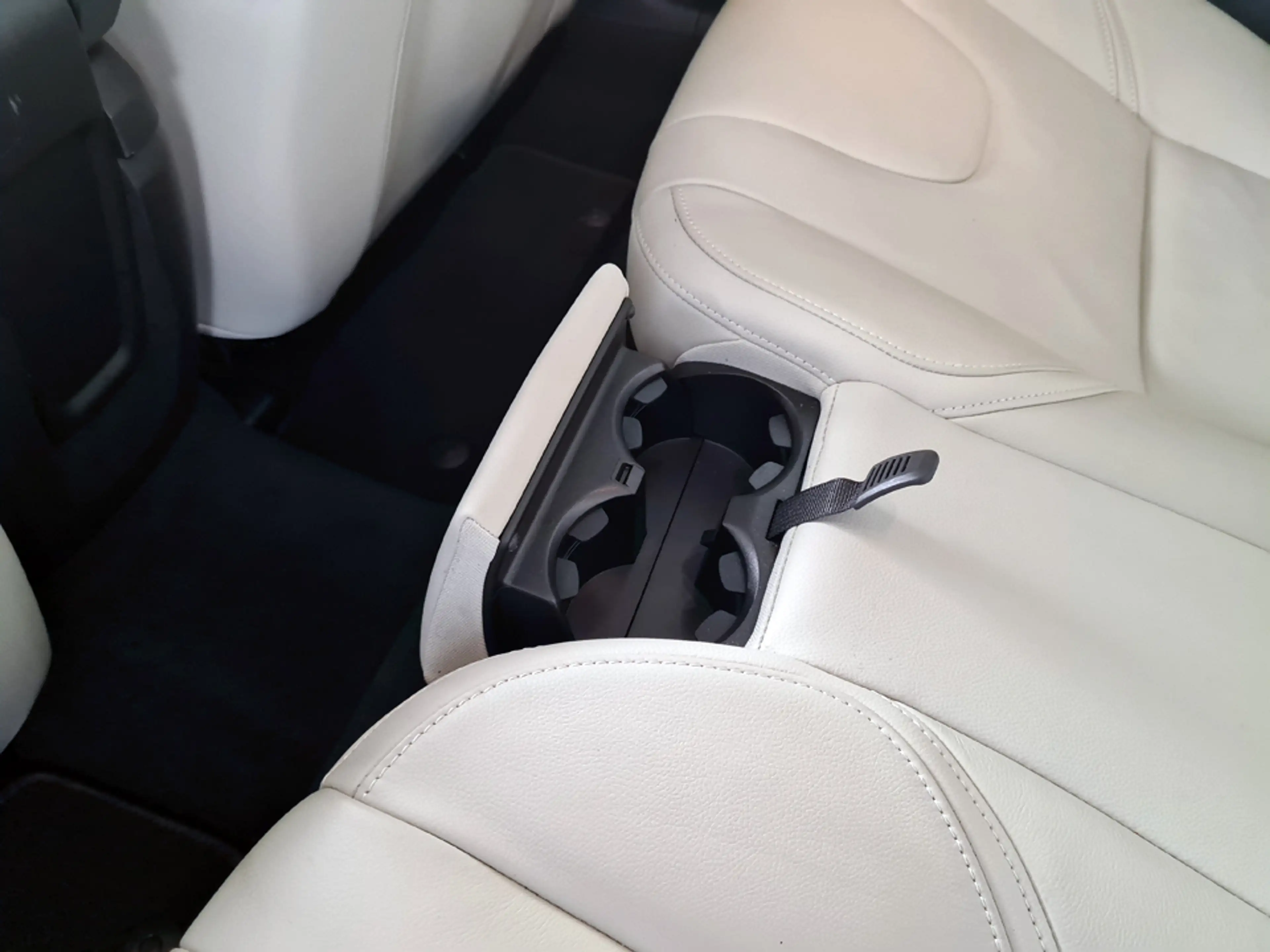 Volvo V40 1.6 T4 Momentum 180pk /Stoelverwarming/Bluetooth/p — photo 35