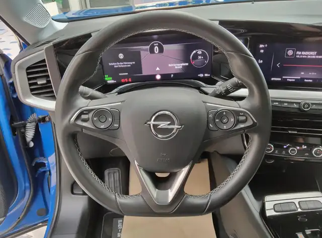 Opel Mokka-E view 13