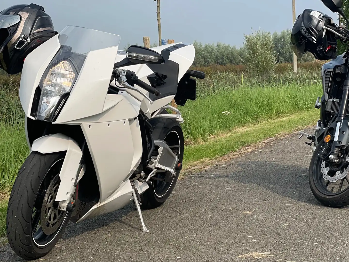KTM 1190 RC8 Blanco - 2