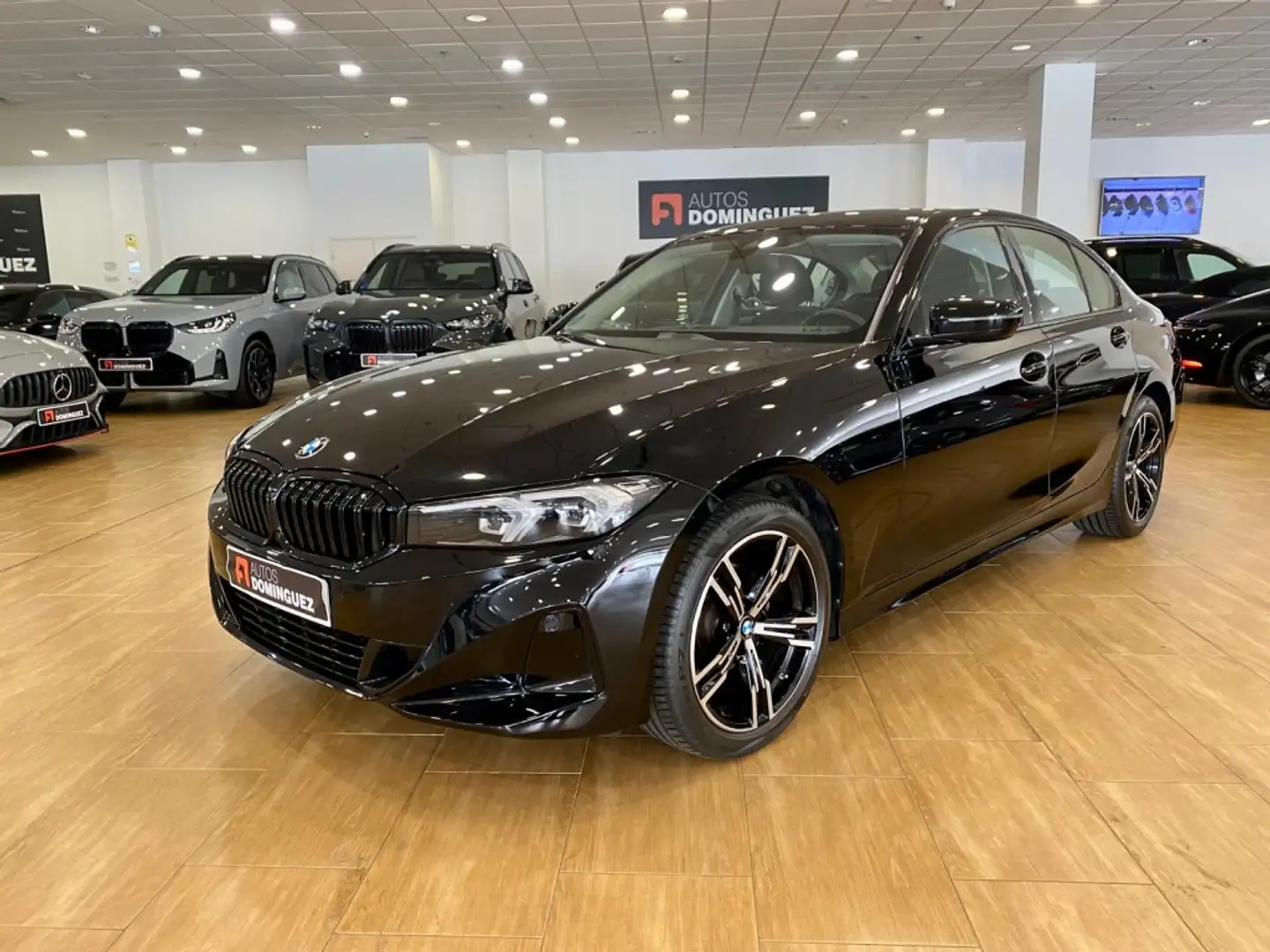 BMW 318 318dA Negro - 1