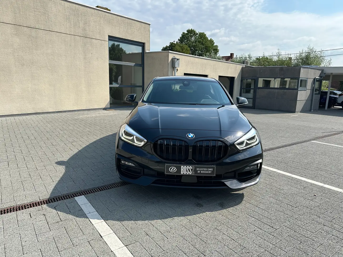 BMW 118 i Aut.-Sport-LED-Leder-Navi-Carplay/Android Auto Noir - 2