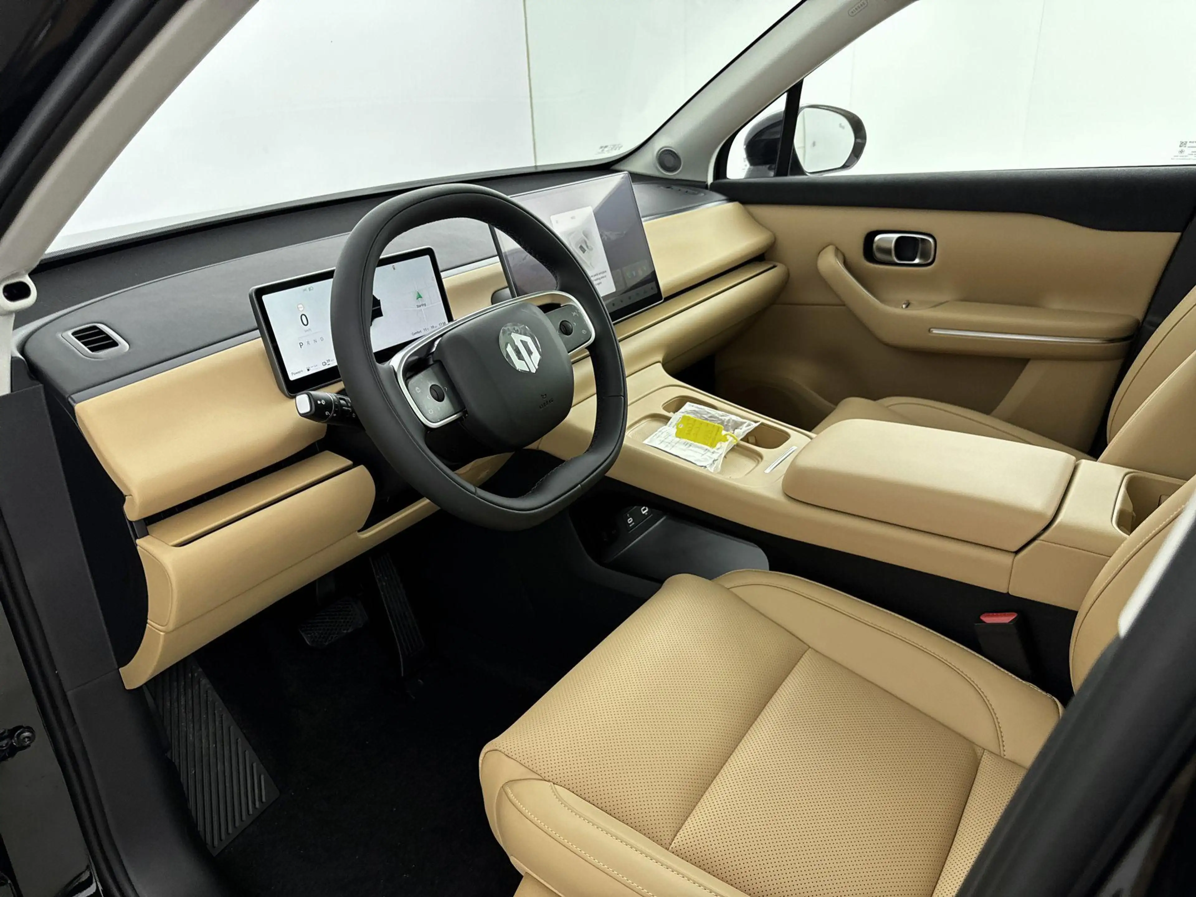 Leapmotor C10 Design REEV Plug-in Hybrid 215pk 28.4 kWh Automaat — photo 10