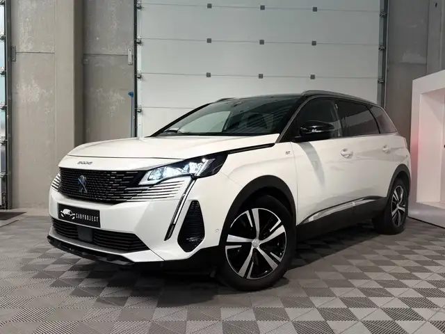 2021 Peugeot 5008 in White for sale