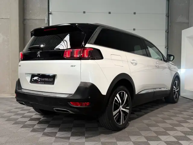 Peugeot 5008 view 10