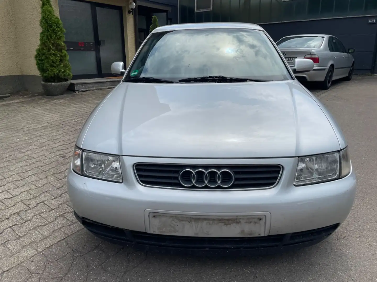 Audi A3 1.8 Auto Ambition Argent - 2