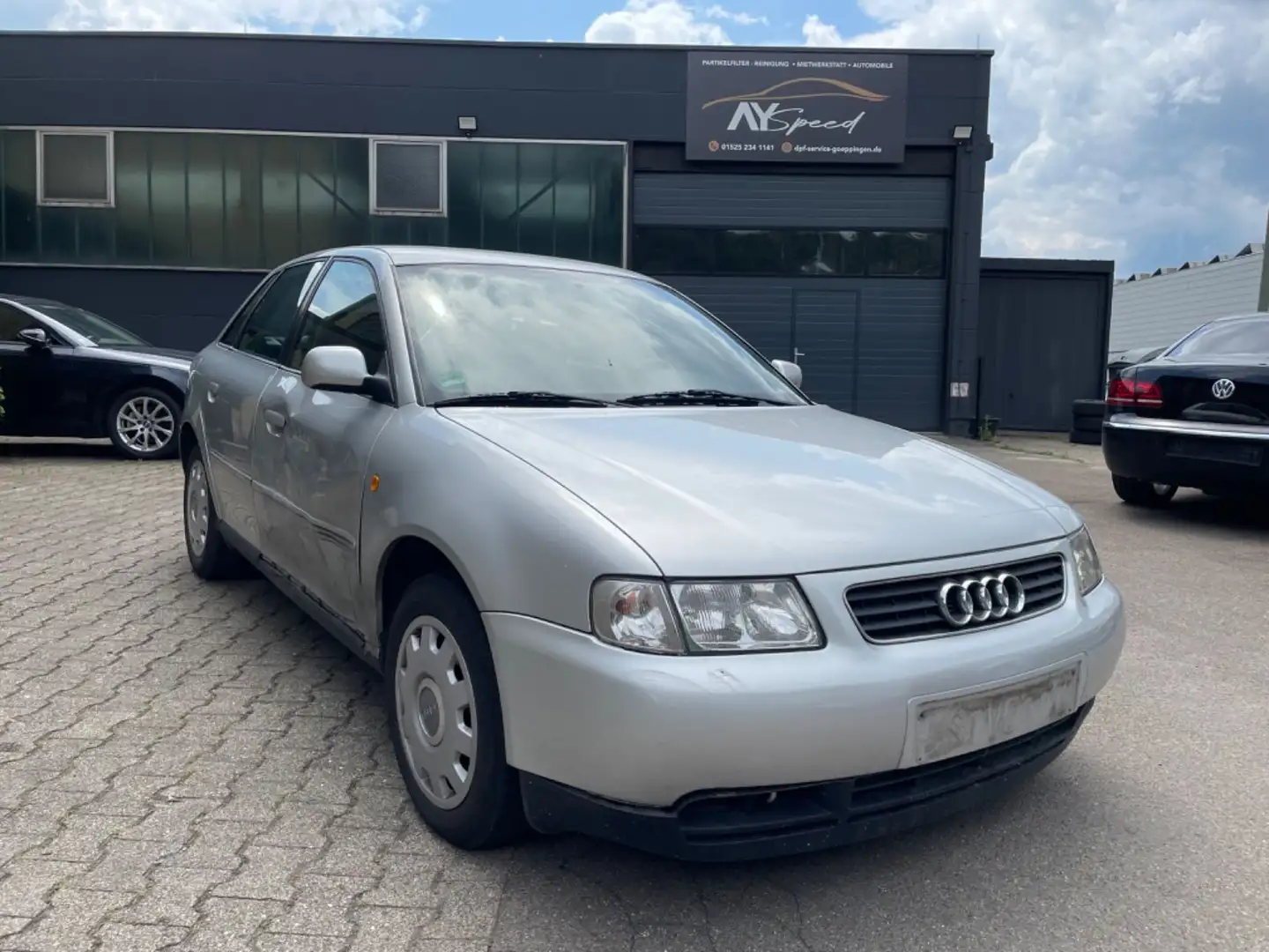 Audi A3 1.8 Auto Ambition Argent - 1