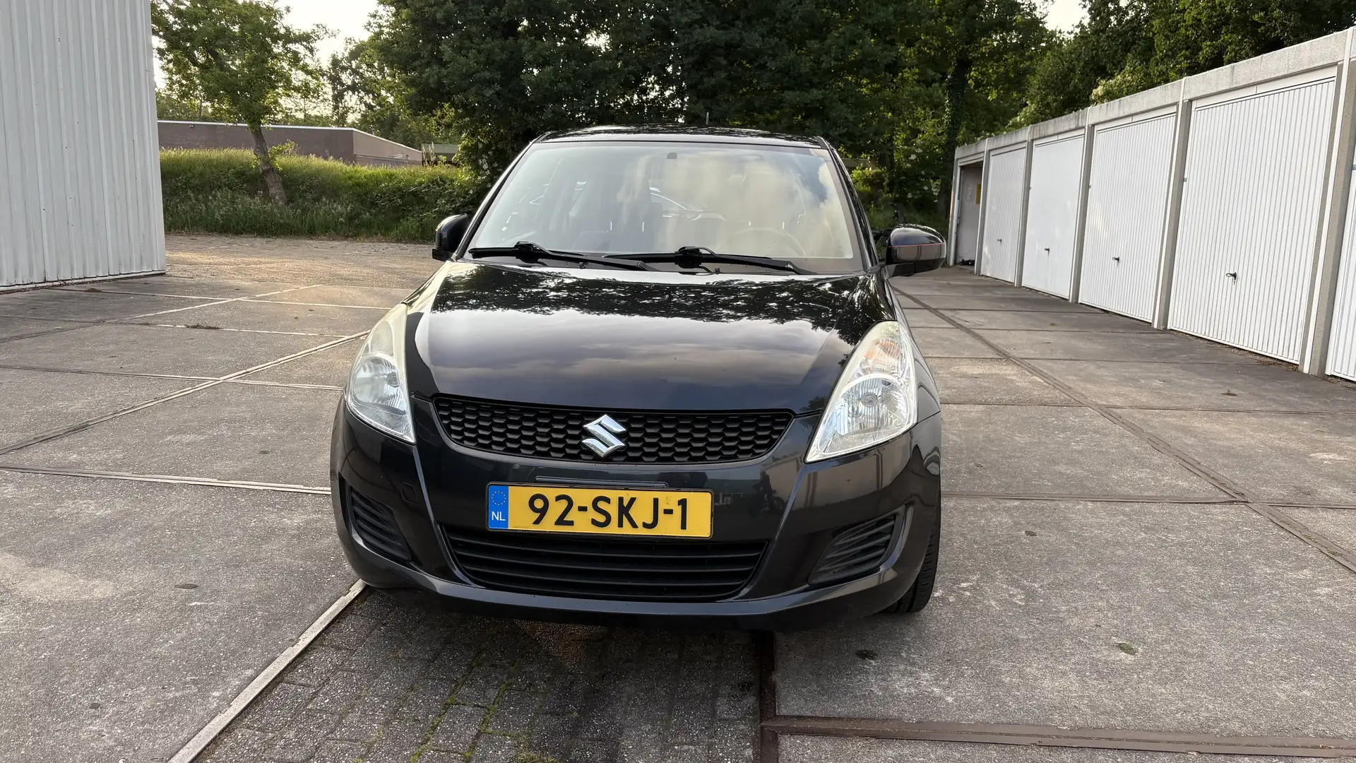 Suzuki Swift 1.2 Comfort EASSS Zwart - 2