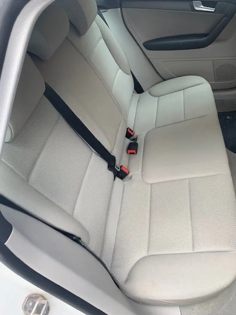 Audi A3 A3 Sportback 1.6 tdi 90cv Bianco - 2