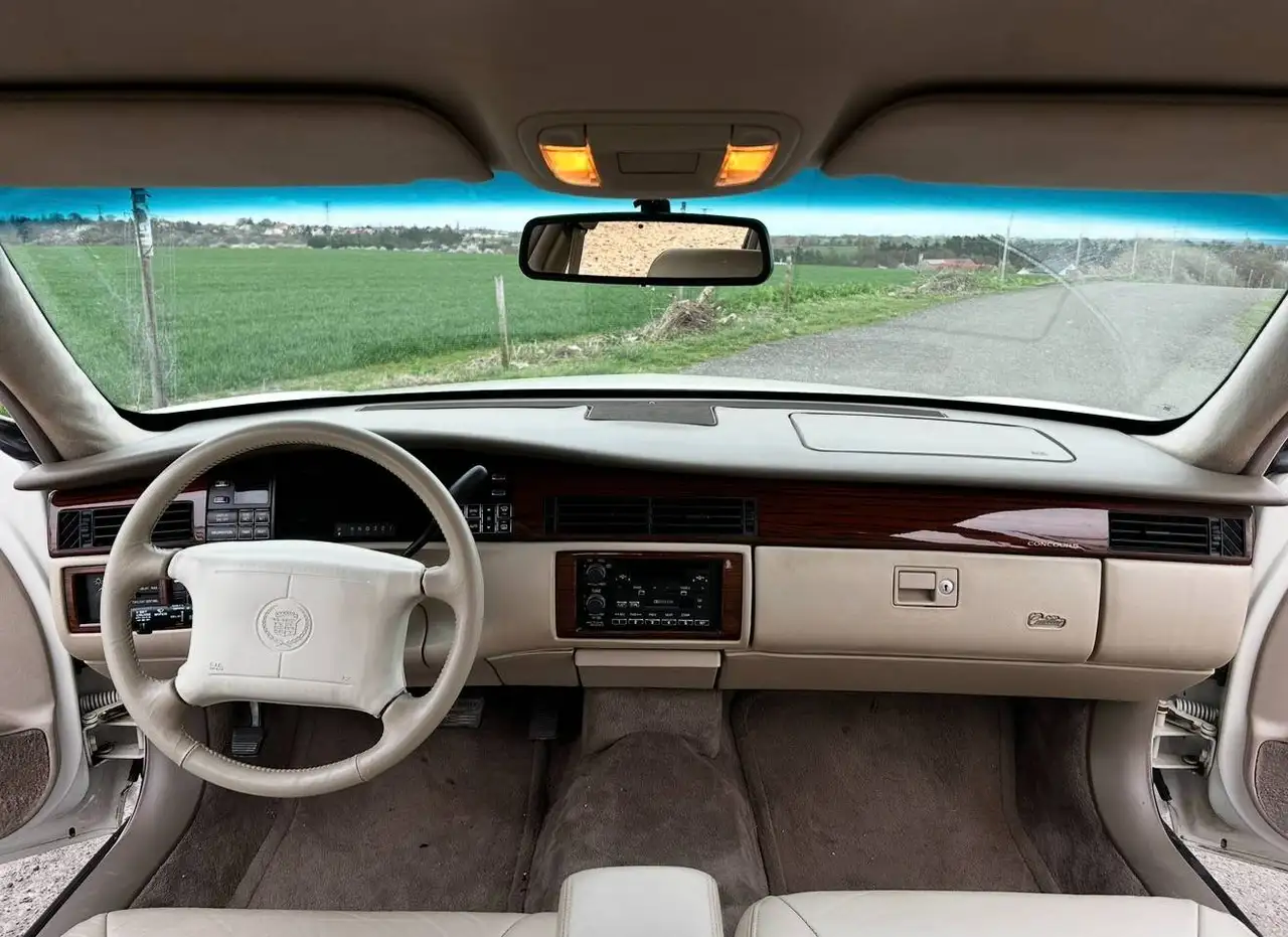 Cadillac Deville Concourse, foto 9