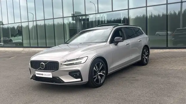 Volvo V60 Plus Dark B4 Mild hybride | Leder | Adapt Cruise P