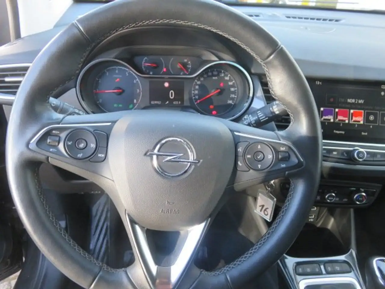 Opel Crossland Elegance 14