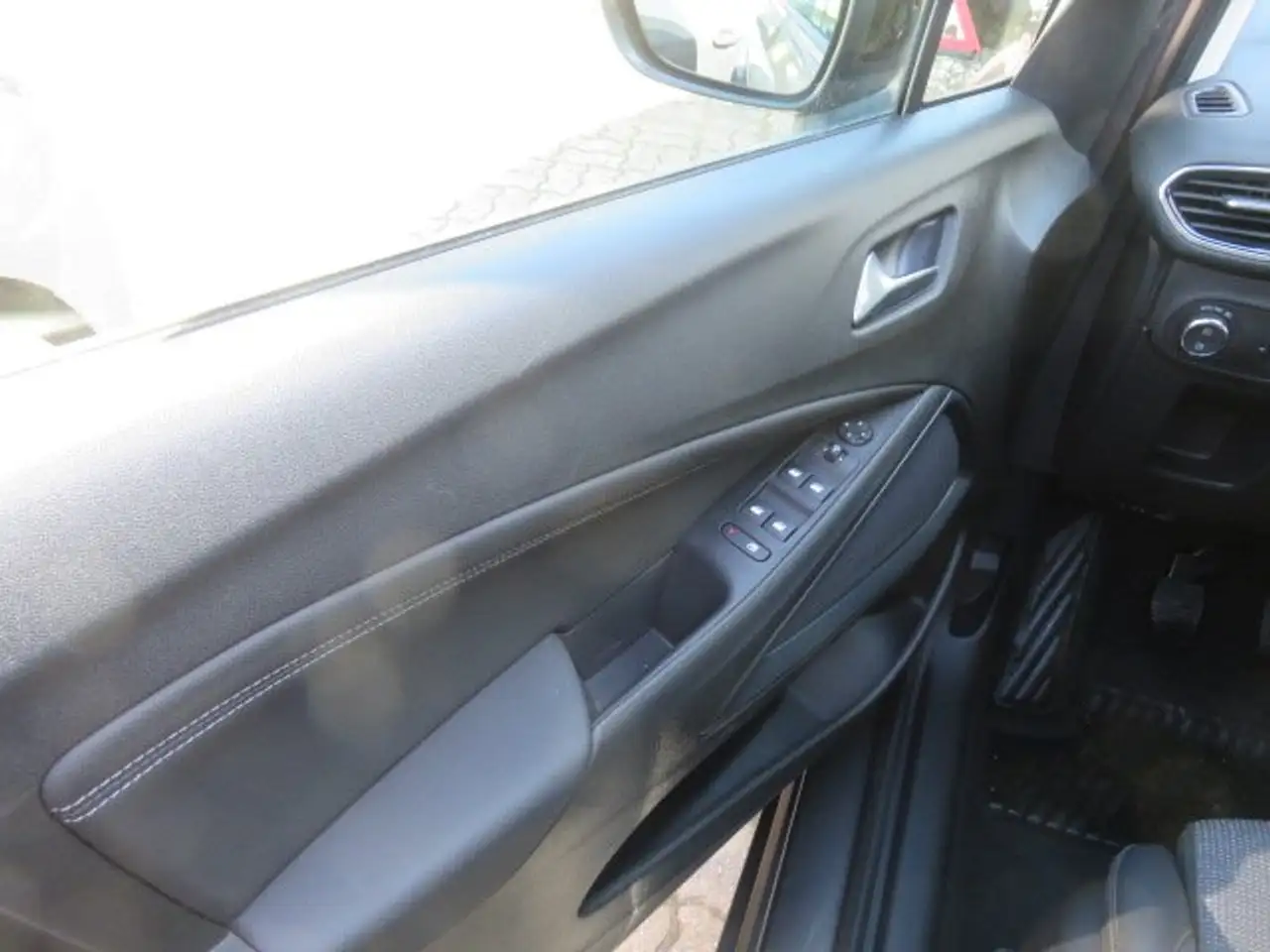 Opel Crossland Elegance 10