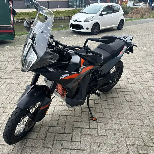 KTM 890 Adventure