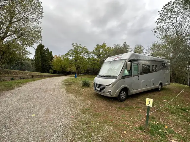 Carthago Chic E-Line 51 QB Ansicht 12