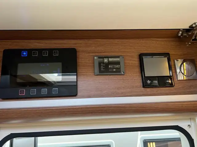 Carthago Chic E-Line 51 QB Ansicht 5