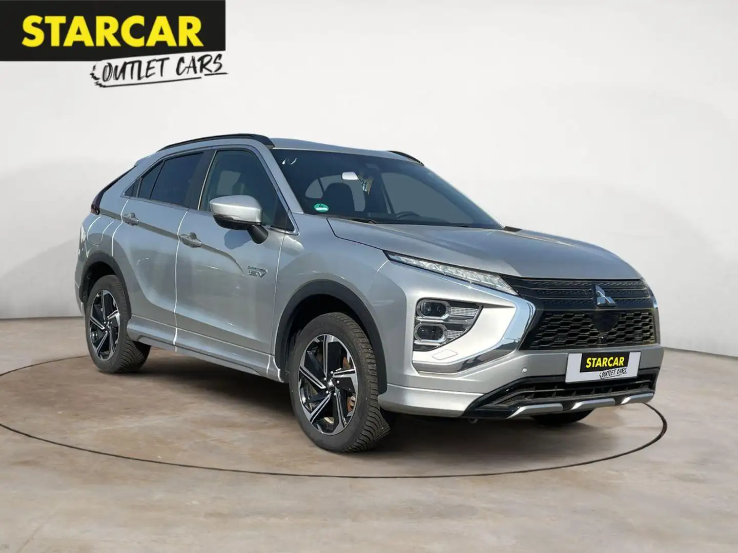 Mitsubishi Eclipse Cross PLUS SELECT 4WD HYBRID+ACC+NAVI+RFK+360° srebrna - 1