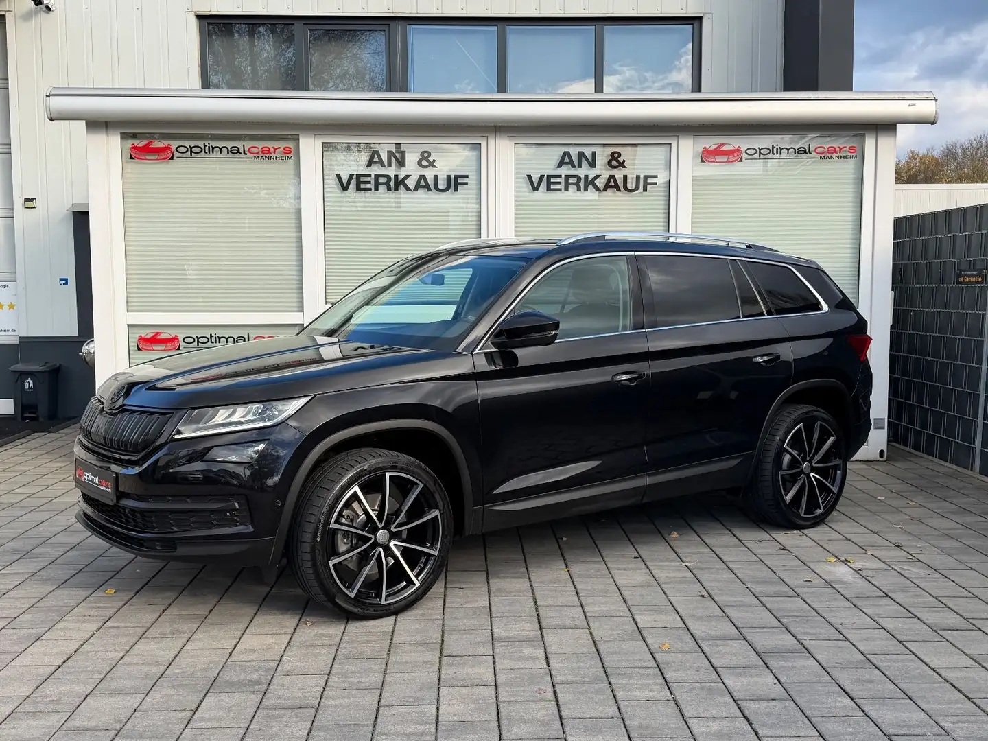 Skoda Kodiaq 2.0 TSI Style 4x4/DSG/NAVI/KAM./ACC/AHK Schwarz - 1