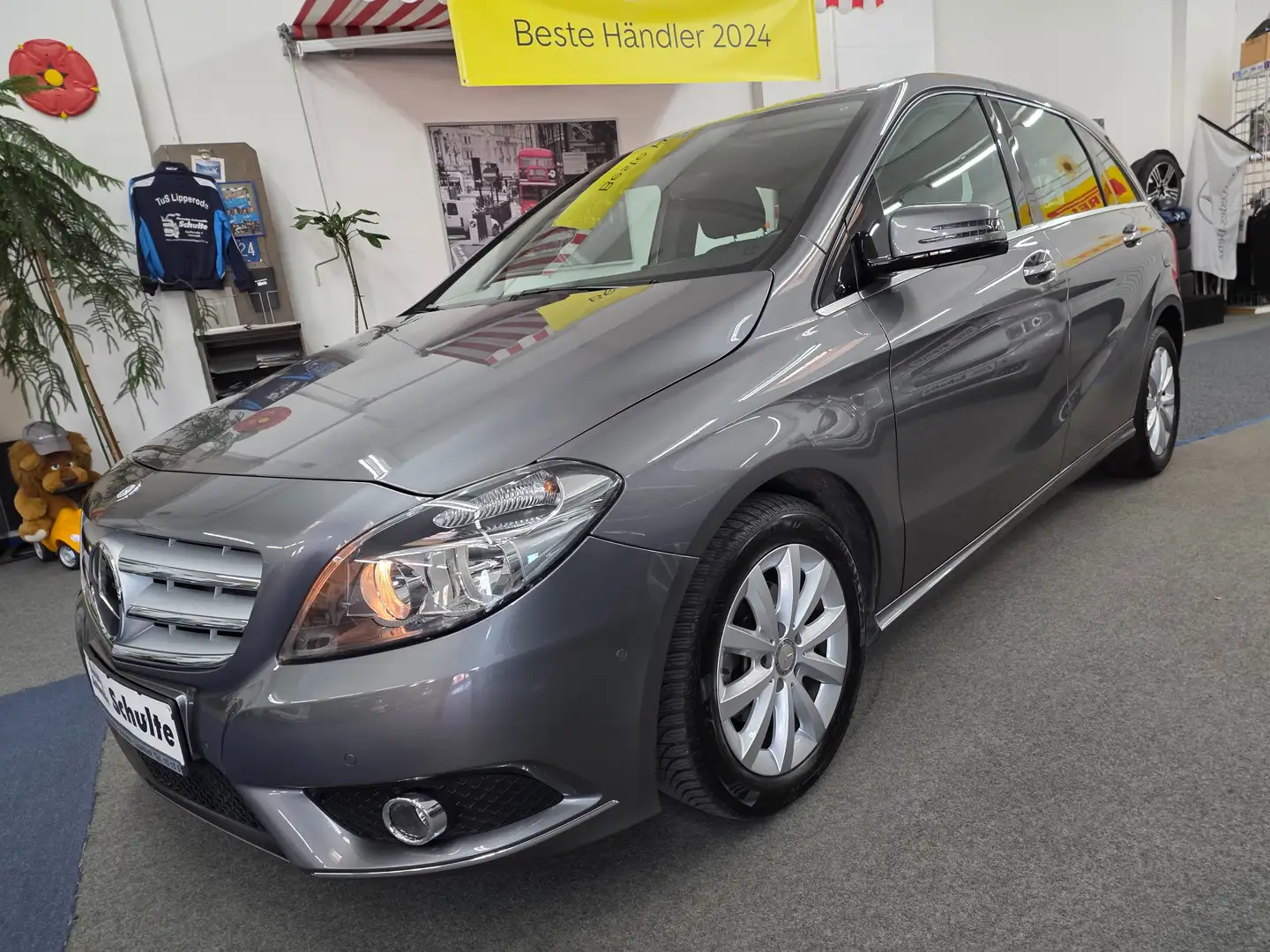 Mercedes-Benz B 180 BlueEFF. 7G-DCT, Klimaauto.Park-Assist,Shz,Allwett Grau - 1