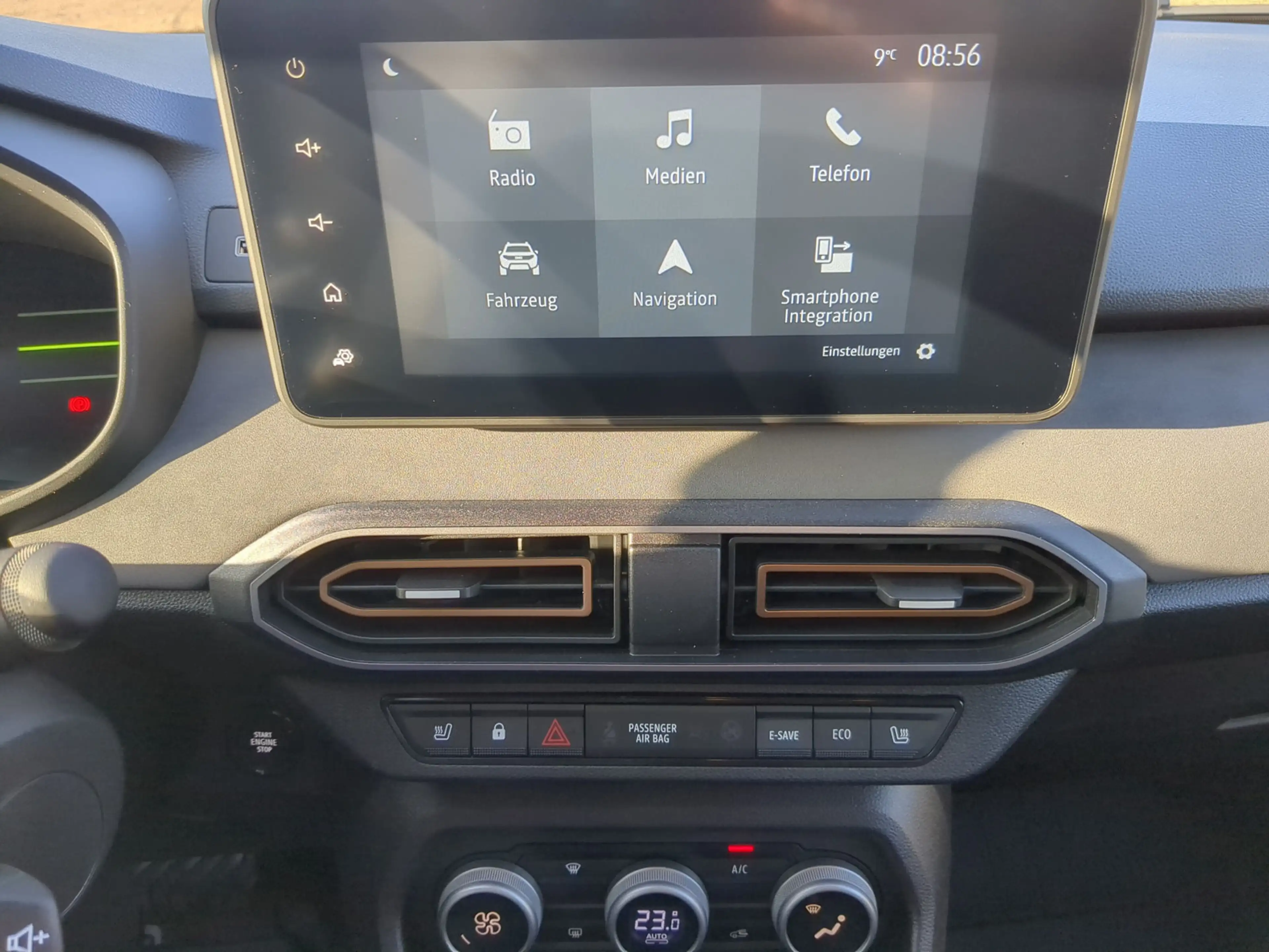 Dacia Jogger Hybrid 140 Extreme+ 5-S SHZ+RFK+LED — photo 9