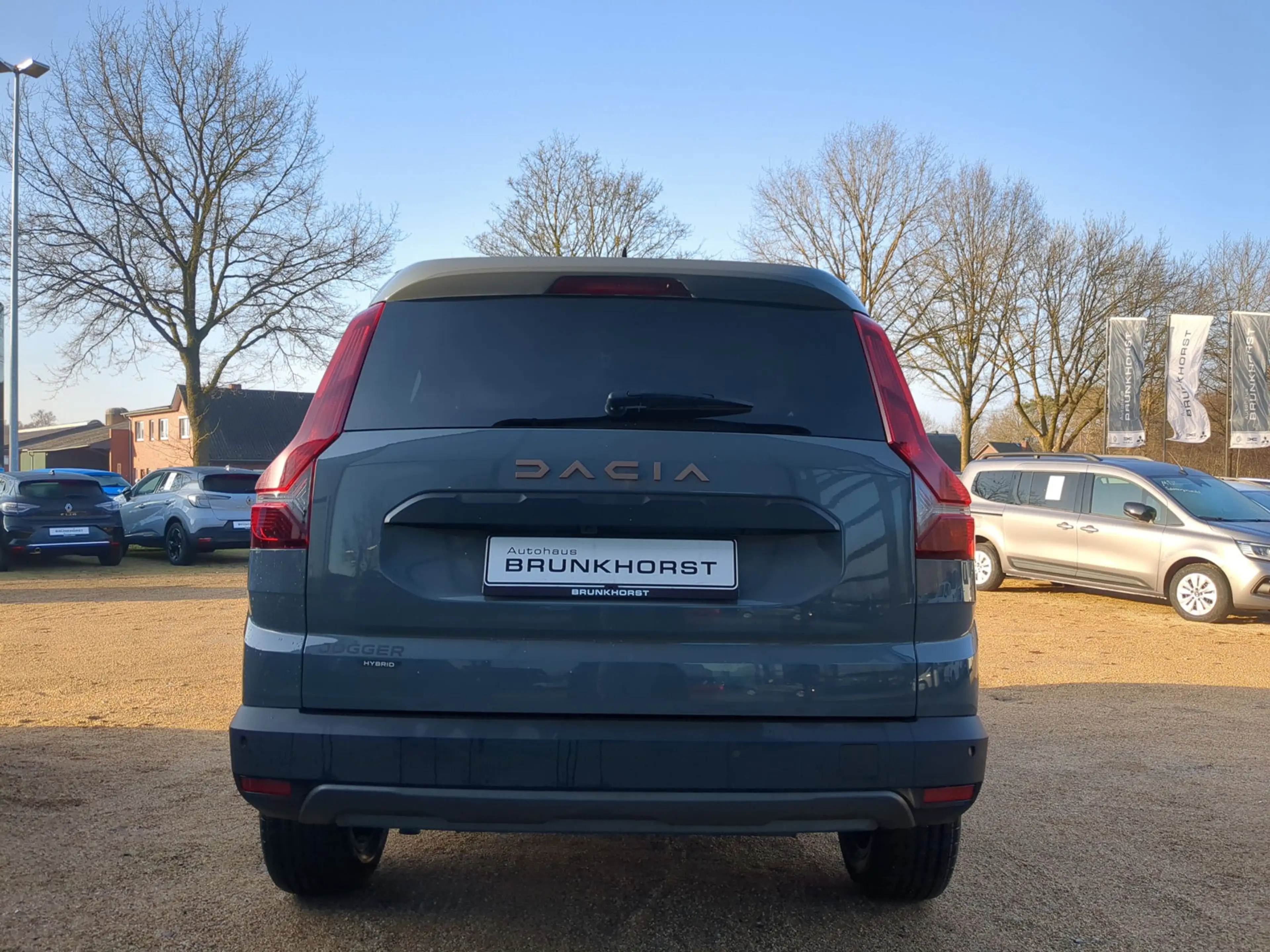 Dacia Jogger Hybrid 140 Extreme+ 5-S SHZ+RFK+LED — photo 2
