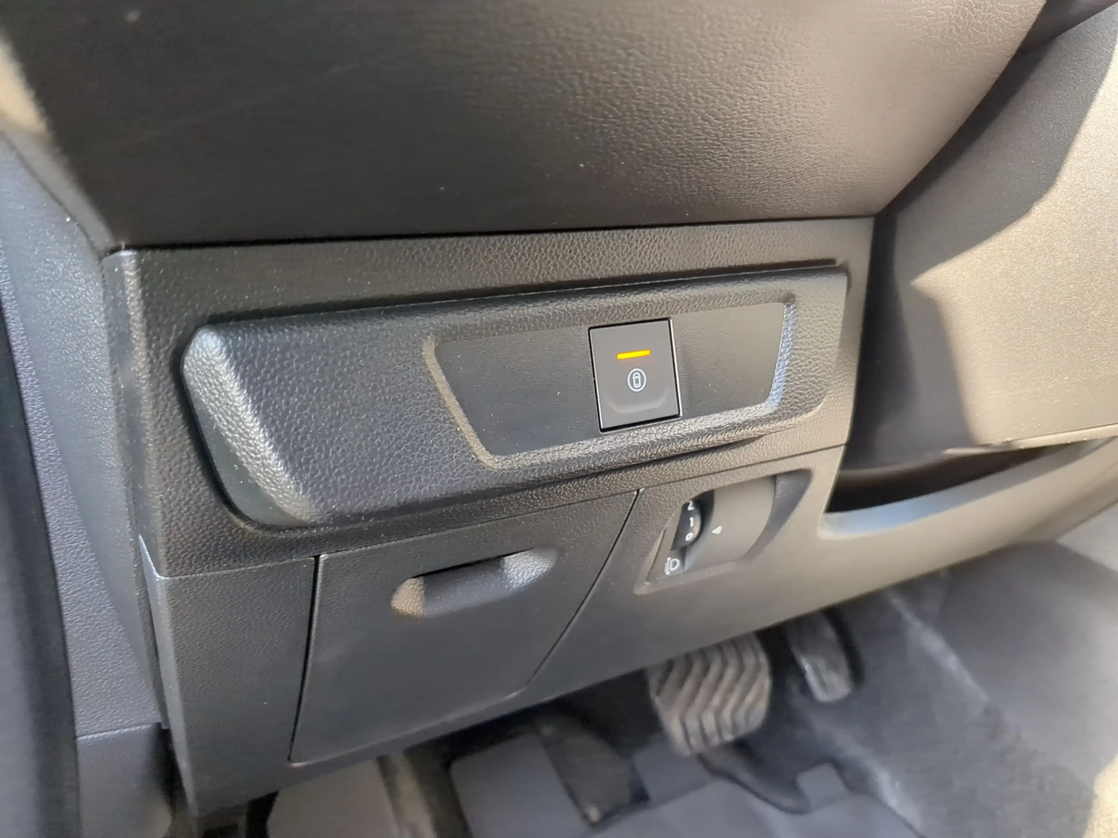 Dacia Jogger Hybrid 140 Extreme+ 5-S SHZ+RFK+LED — photo 15