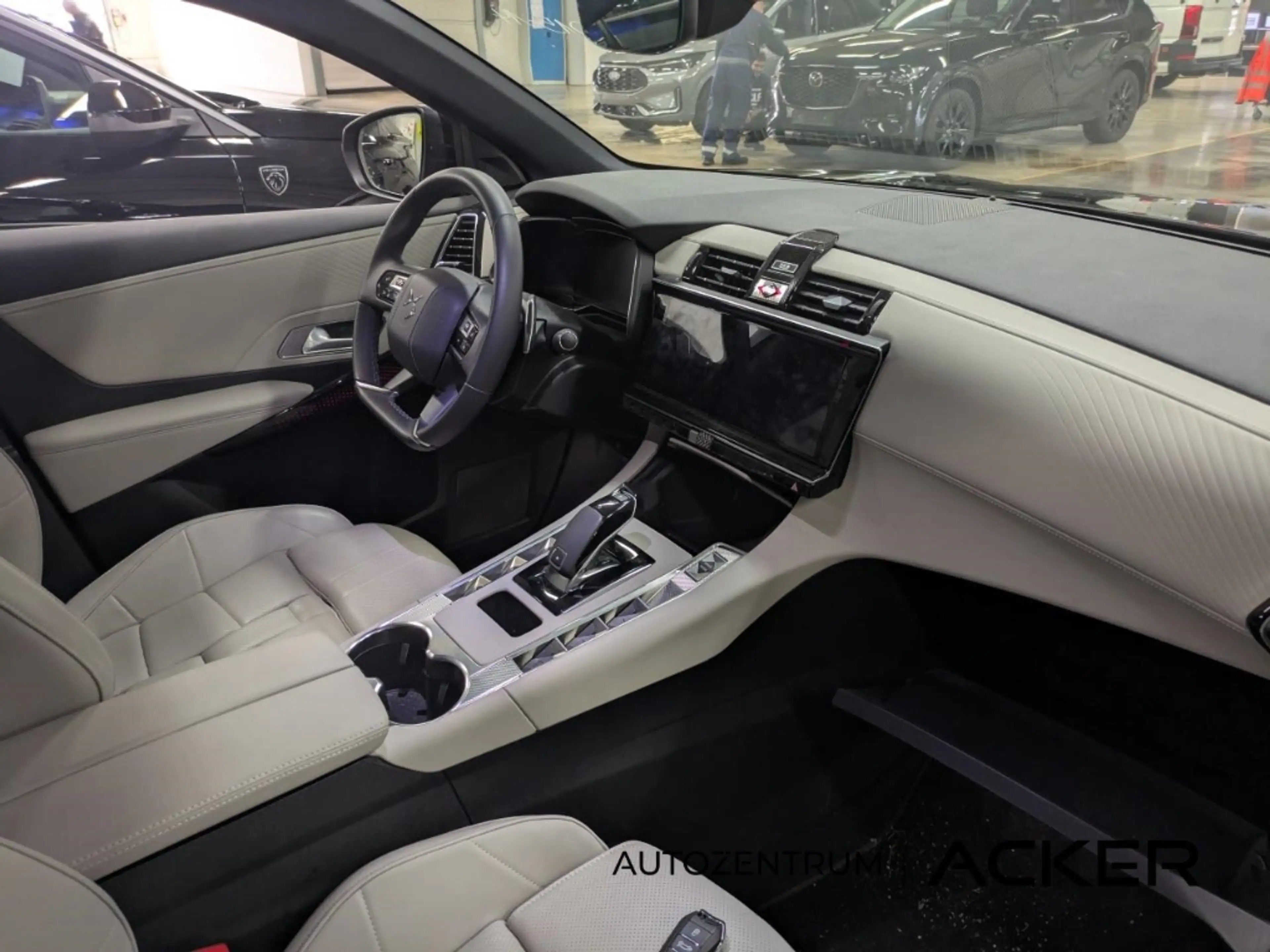 DS Automobiles DS 7 Etoile BlueHDi 130 8AT.  -49%* — photo 4