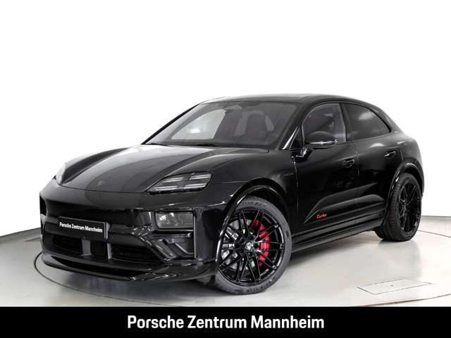 Imagine Porsche Macan Turbo