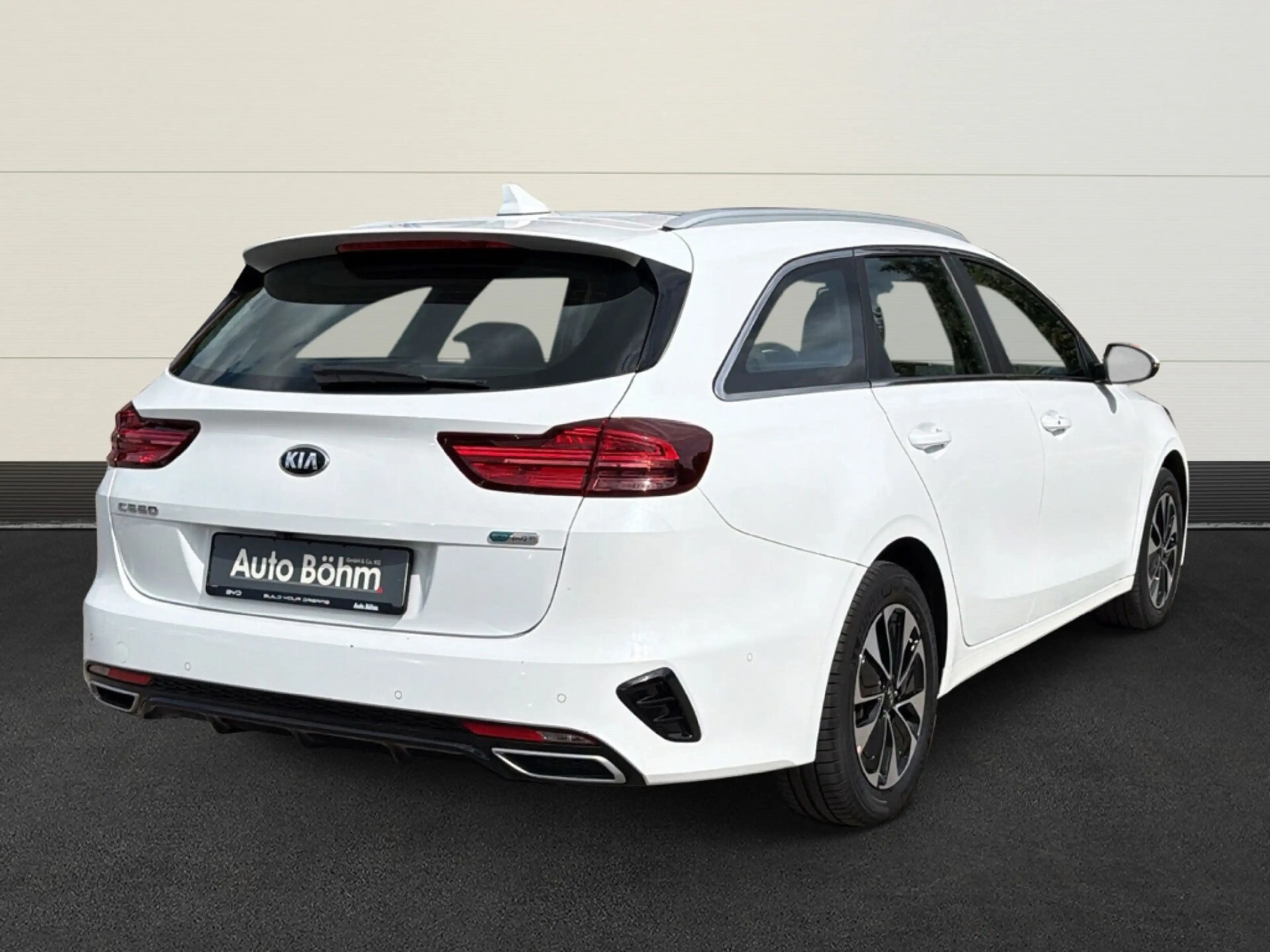 Kia Ceed / cee'd Sportswagon PHEV Spirit ACC/Kamera/LED/ Android Au — photo 4