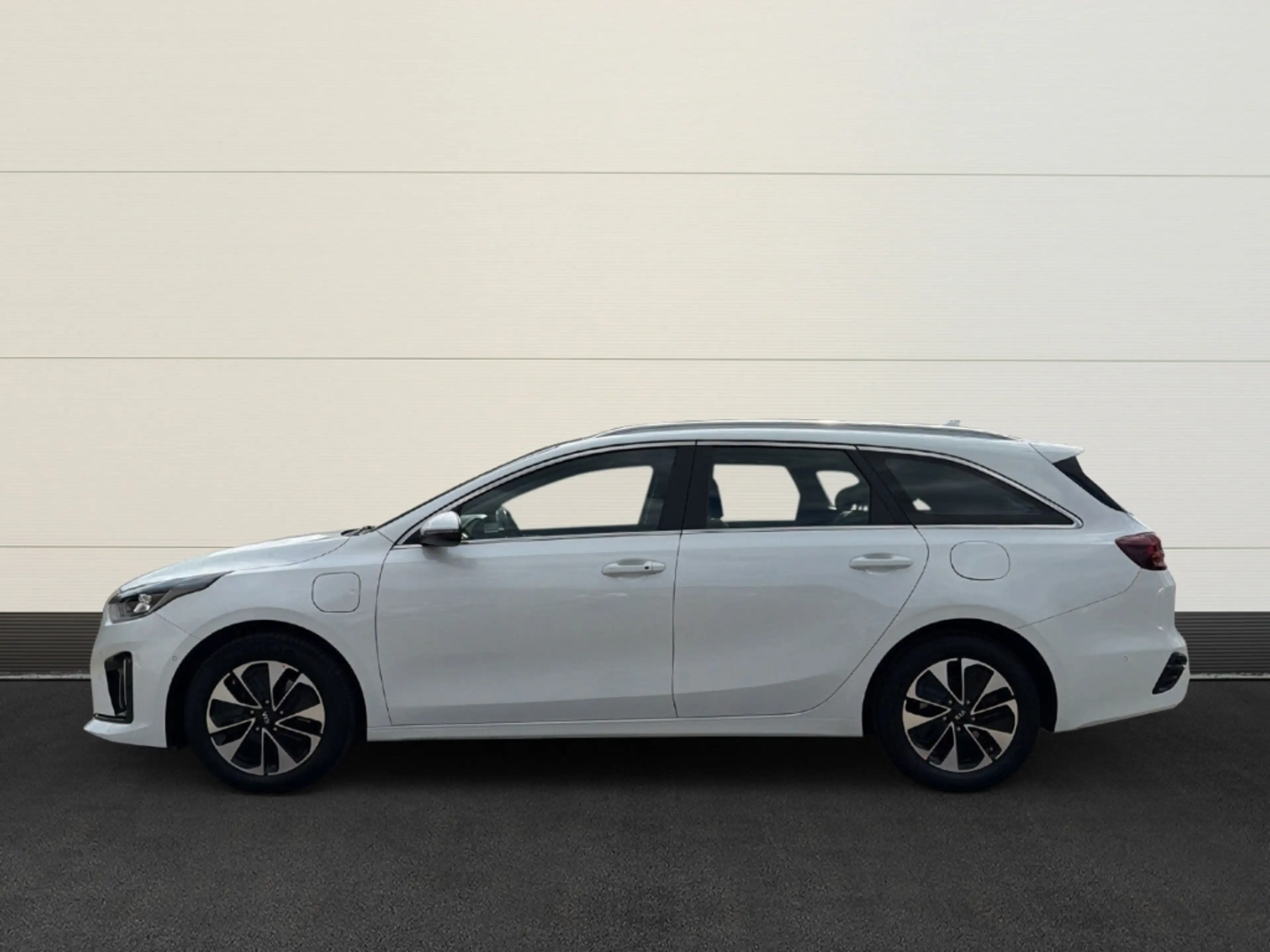 Kia Ceed / cee'd Sportswagon PHEV Spirit ACC/Kamera/LED/ Android Au — photo 2