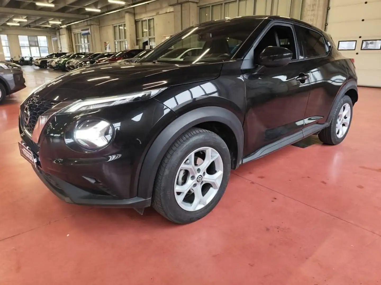 Nissan Juke II 2020 Benzina 1.0 dig-t N-Connecta 114cv Nero - 2