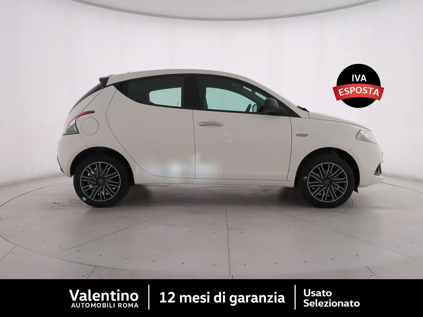Lancia Ypsilon 1.0 FireFly 5 porte S&S Hybrid Silver Plus Bianco - 2