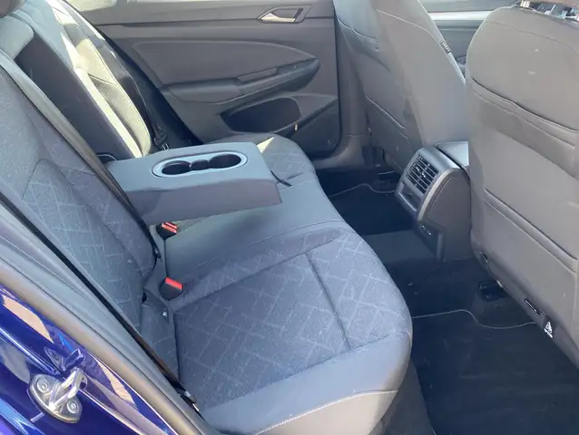 Volkswagen Golf view 13