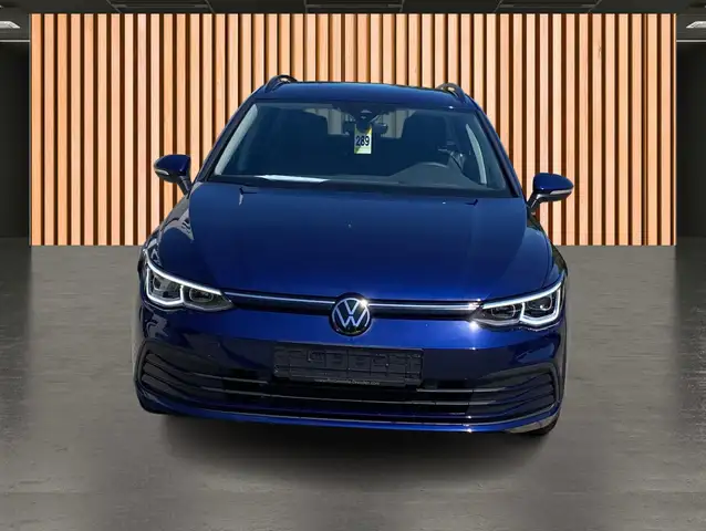 Volkswagen Golf view 3