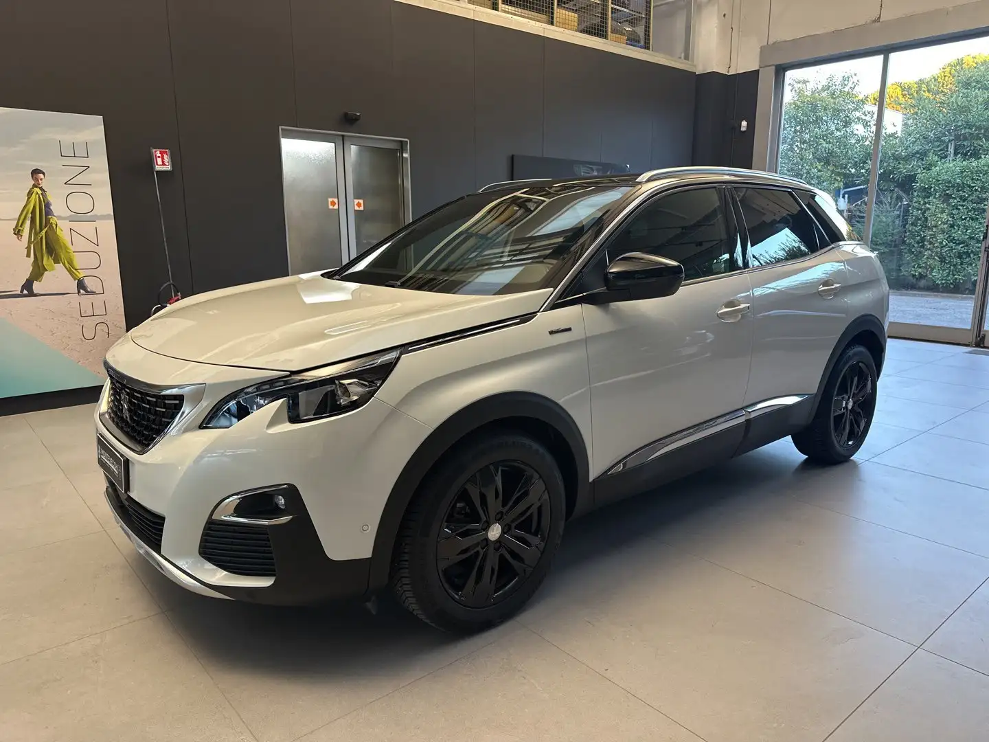 Peugeot 3008 1.2 PureTech t GT Line S&S 130cv EAT8 Bianco - 1