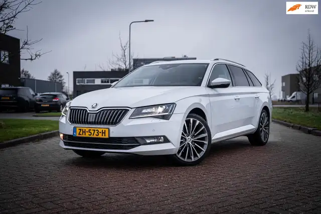 Skoda Superb Combi 1.8 TSI Style Business