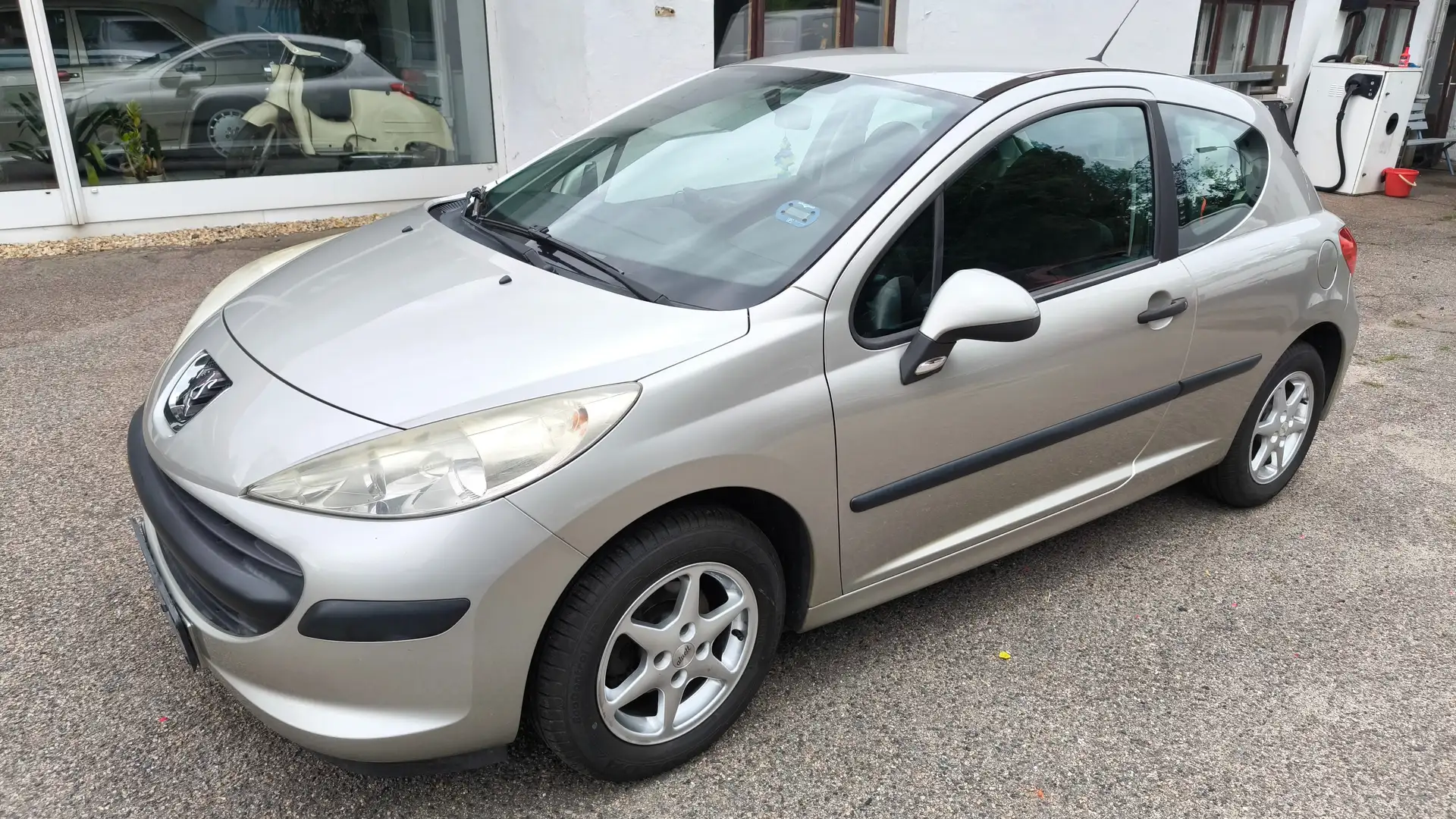 Peugeot 207 Filou Grau - 2