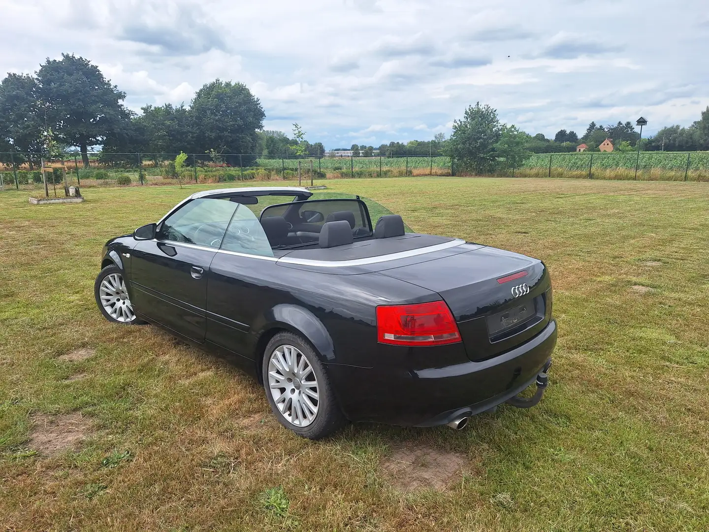 Audi A4 A4 Cabriolet 2.0 TFSI multitronic Zwart - 1
