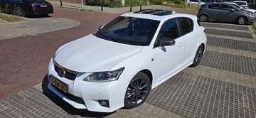 F-Sport Line 1.8 Hybrid full option