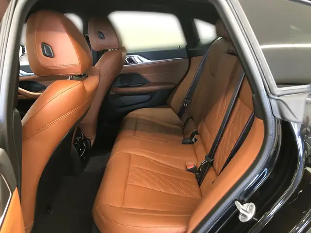BMW 4 Series view 7