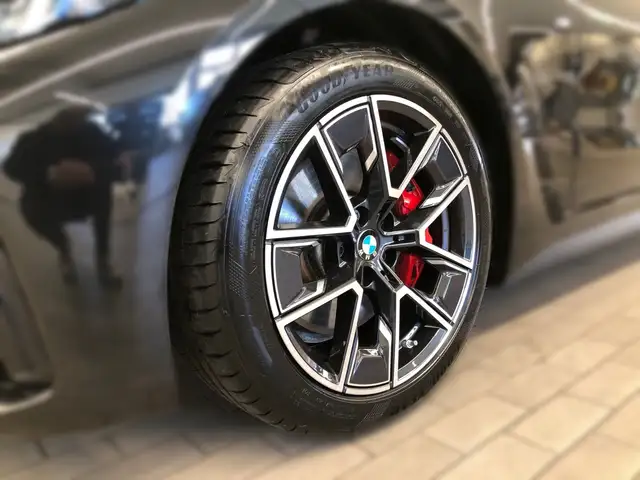 BMW 4 Series view 3