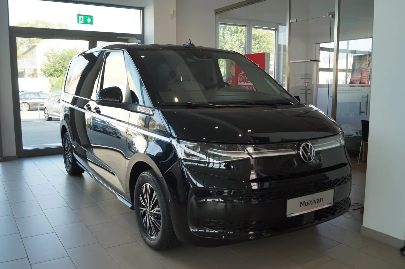 Volkswagen T7 Multivan VW T7 Multivan Style TDI Schwarz - 1