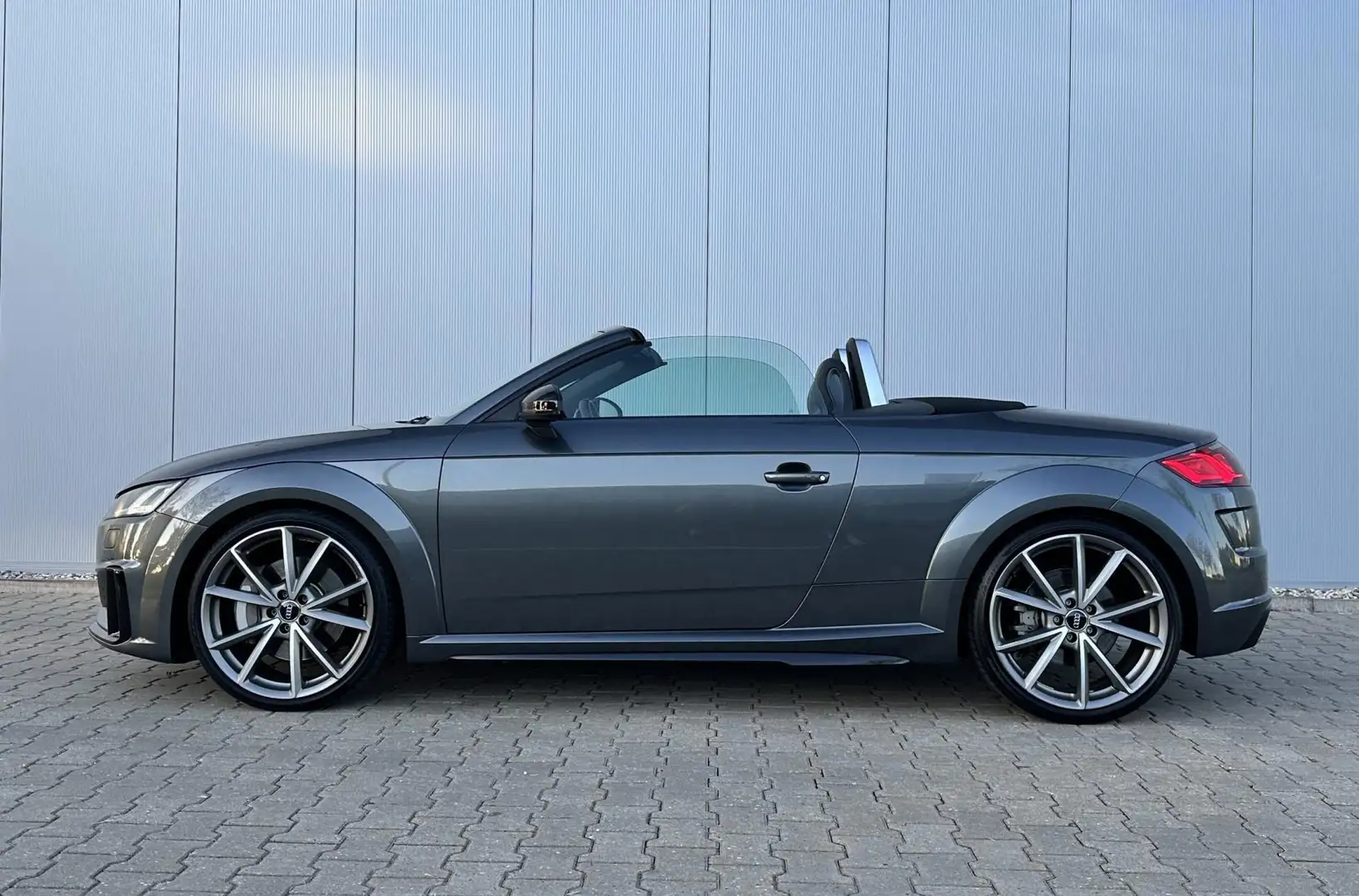 Audi TT ROADSTER 45 TFSI quattro 245PK Aut S-Line Comp. Grau - 2