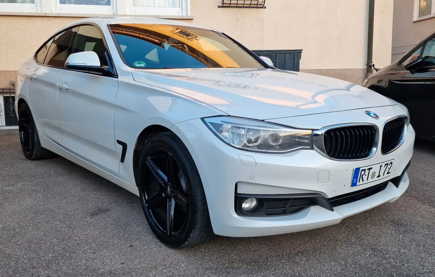 BMW 318 **Keyless Go*Navi*Xenon* Weiß - 1