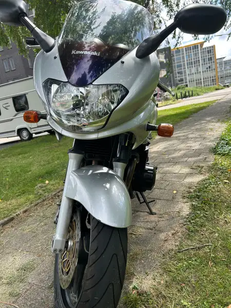 Kawasaki ZR - 7 - foto 3