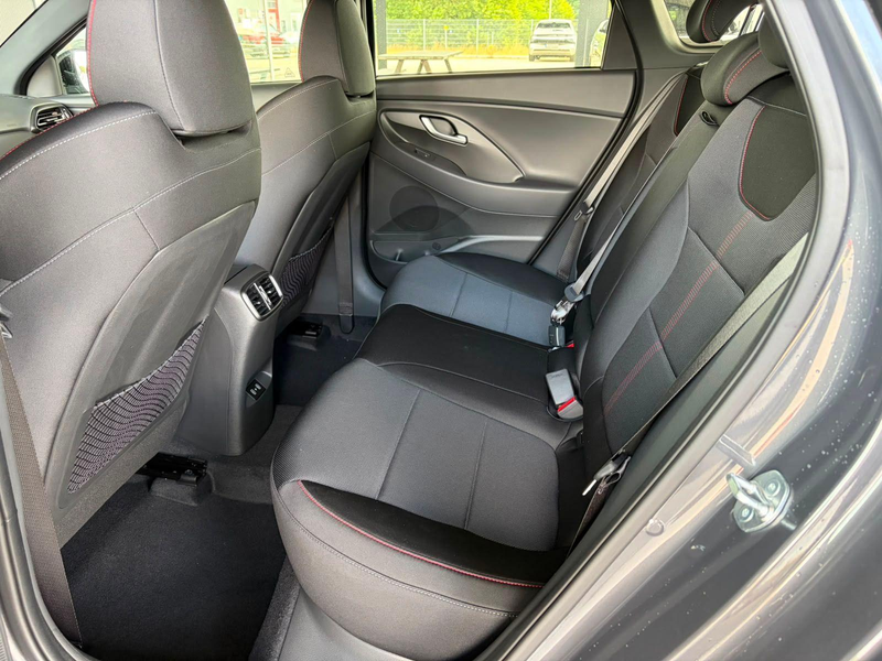 Hyundai i30 Kombi N-Line 1.5 T-GDI 48V / Navi PDC V&H + Kam... — photo 6