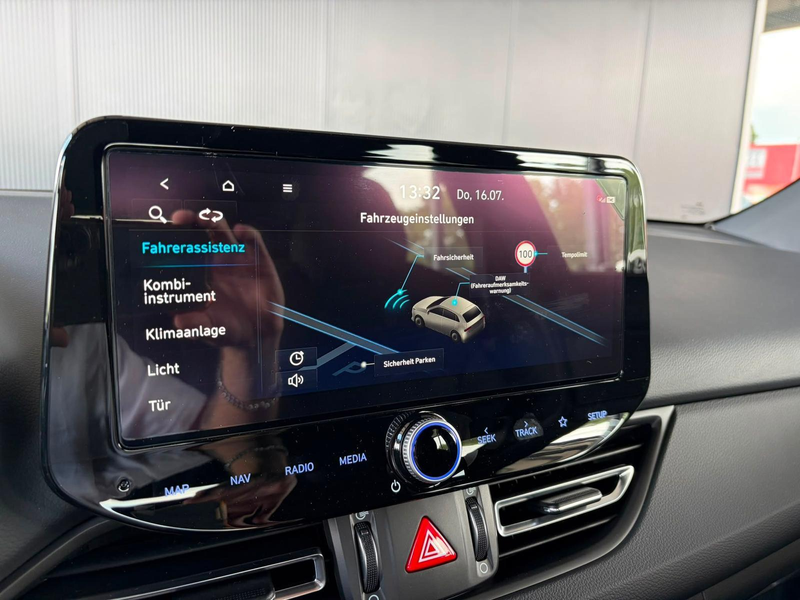 Hyundai i30 Kombi N-Line 1.5 T-GDI 48V / Navi PDC V&H + Kam... — photo 14