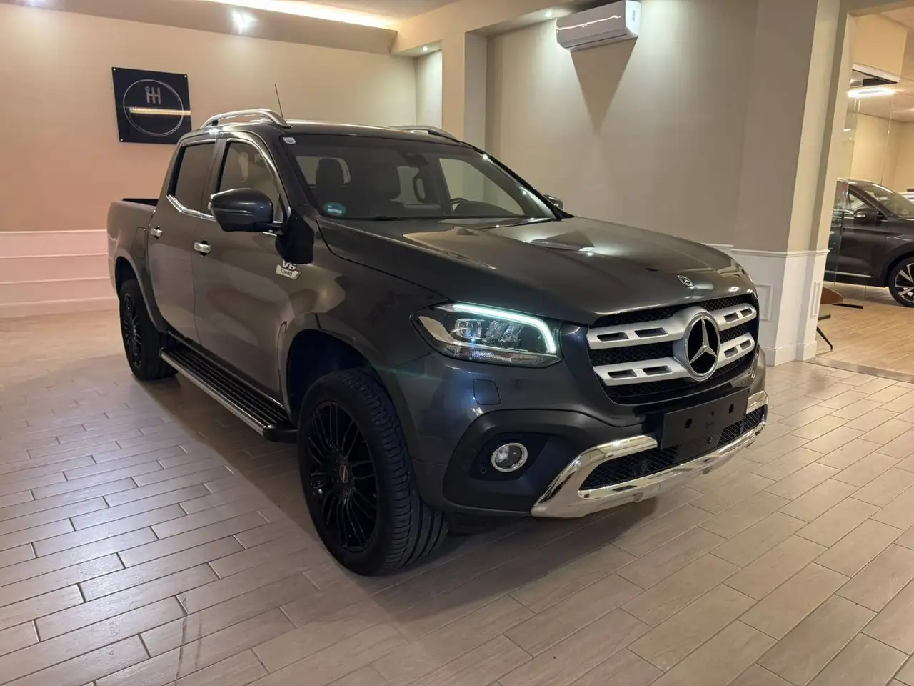 Mercedes-Benz X 350